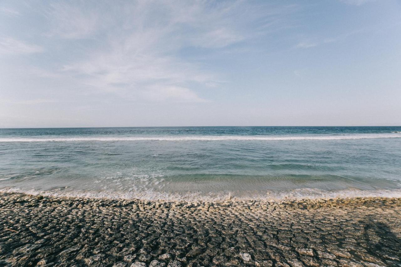 Cave Beach Bungalow Semaya Zewnętrze zdjęcie